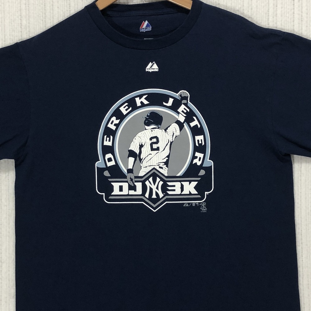 Majestic Mens Derek Jeter NY Yankees DJ3K 3000 Hits Navy Blue T-Shirt Large